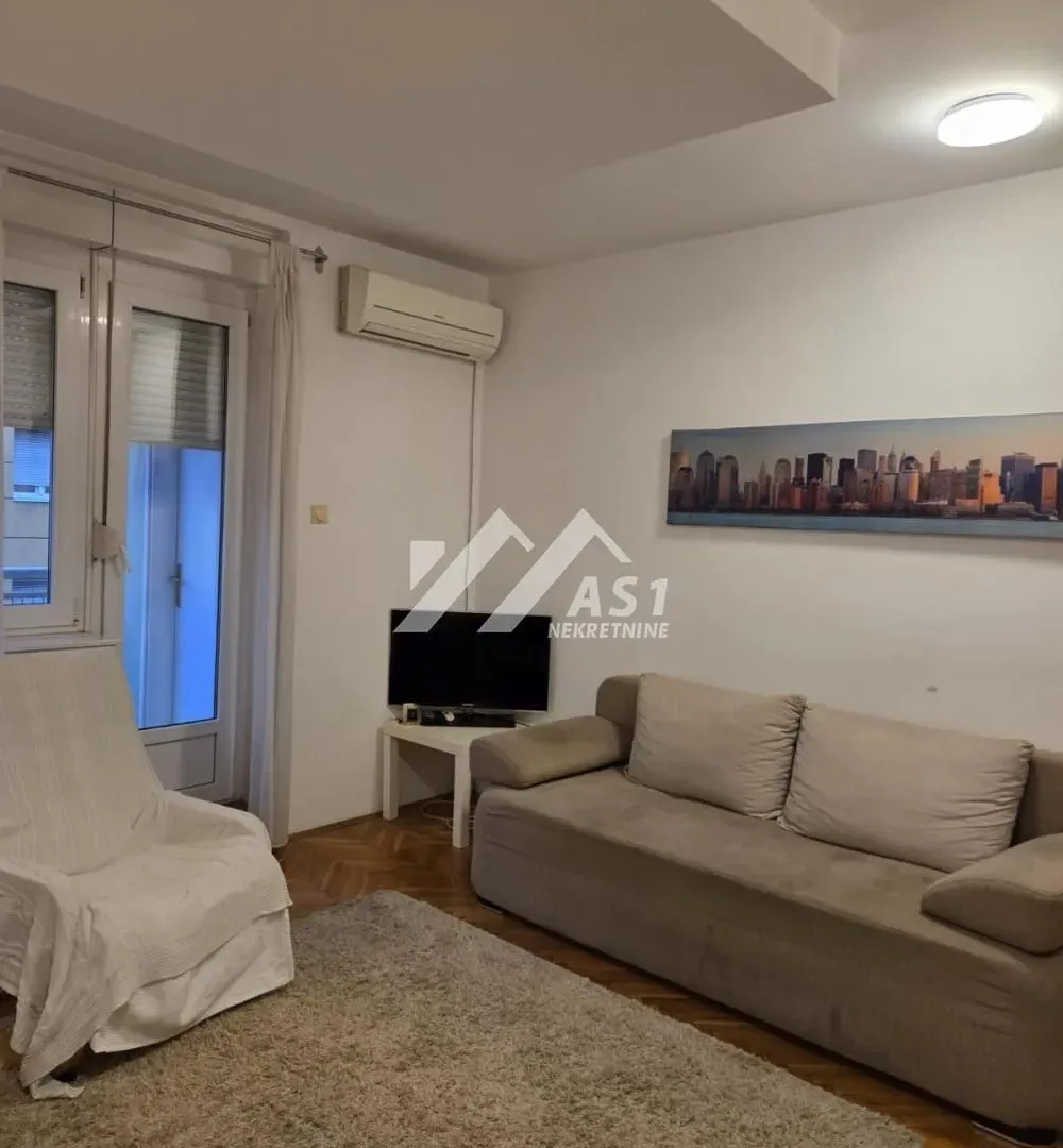 Izdavanje, dvosoban stan, 52m², Grbavica, Novi Sad Sve Podlokacije