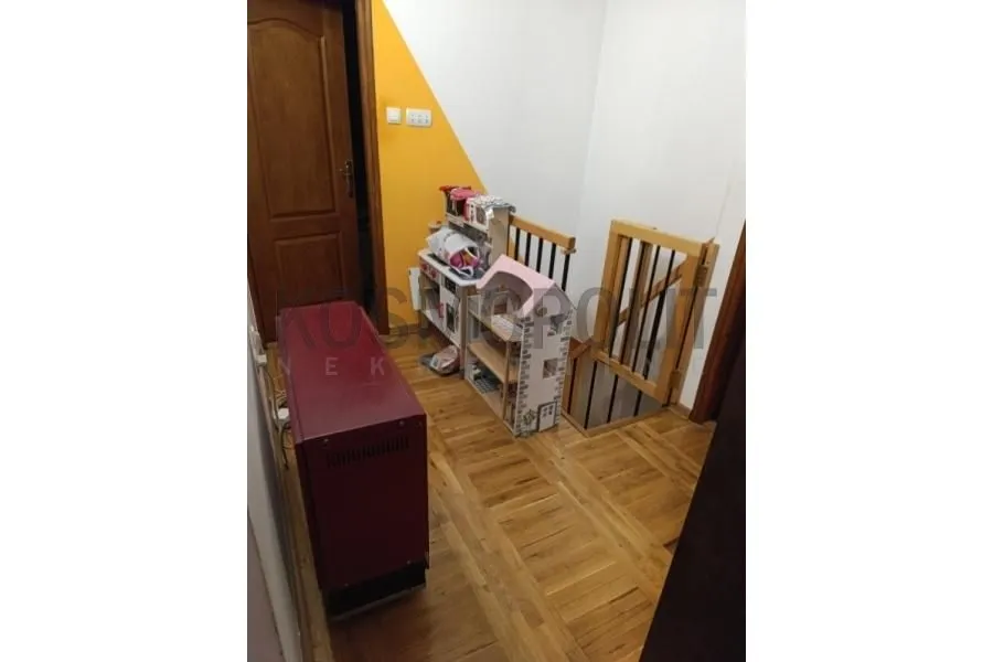 Sale, three bedroom apartment, 72m², Karaburma, Palilula Sve Podlokacije