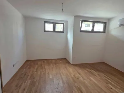 Sale, studio apartment, 27m², Zabjelo, Podgorica - image 3