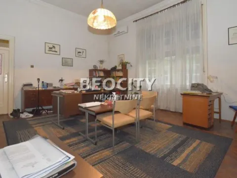 Prodaja, kuća, 250m², Centar, Subotica - image 10