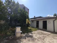 Izdavanje, kuća, 300m², Podbara, Novi Sad Sve Podlokacije - image 9