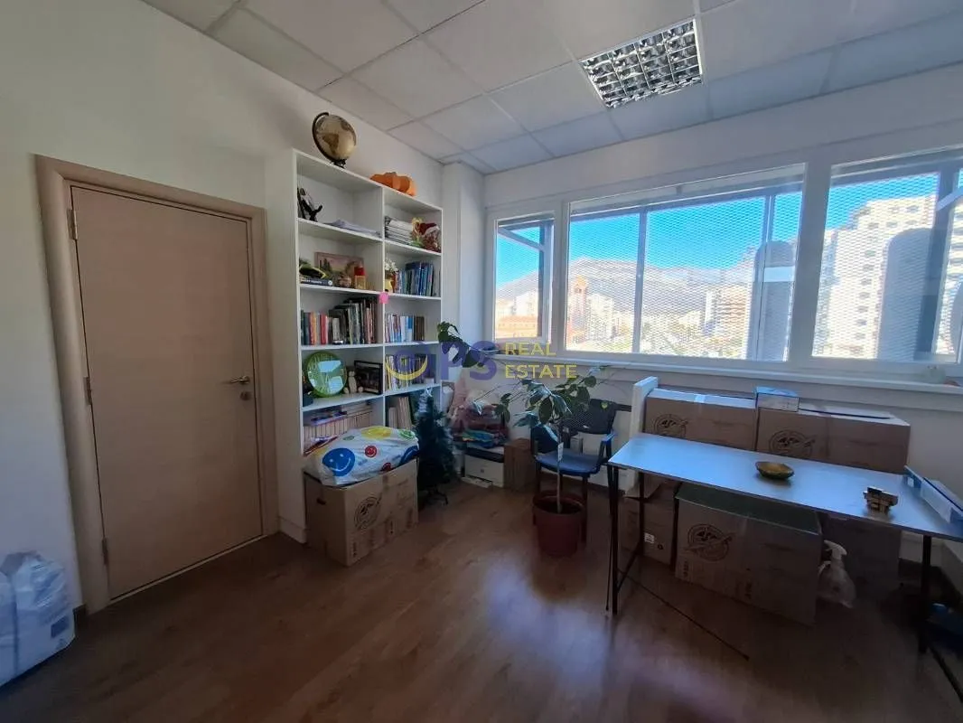 Sale, office space, 374m², Bar, Crna Gora