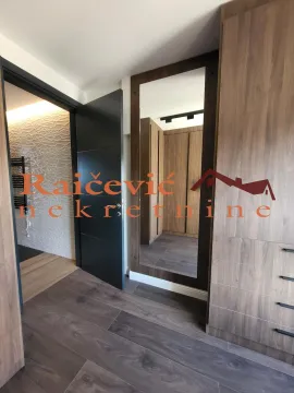 Prodaja, stan, 198m², Kalenić Pijaca, Vračar Sve Podlokacije - image 19