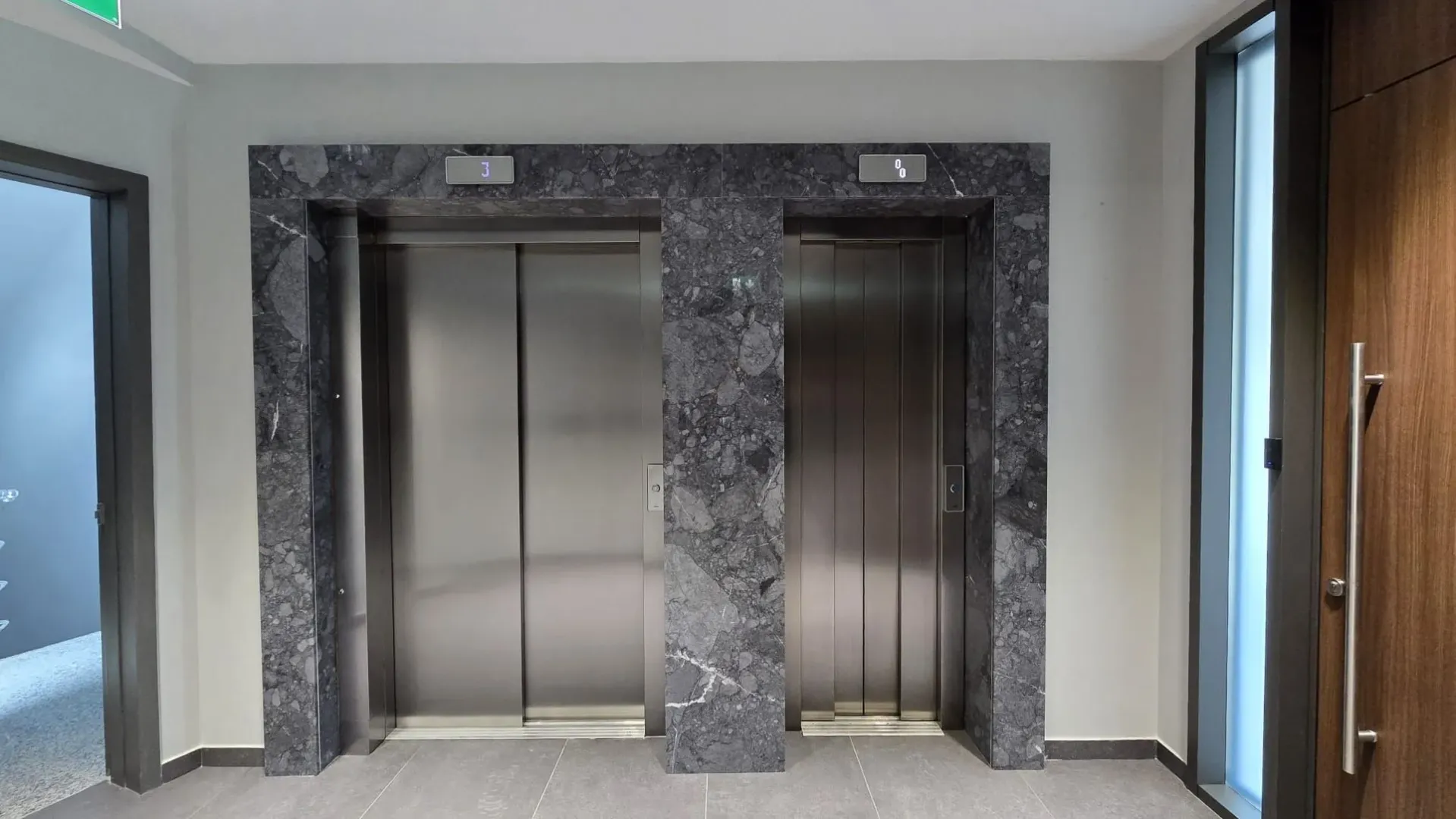 Rent, office space, 2542m², Centar, Podgorica