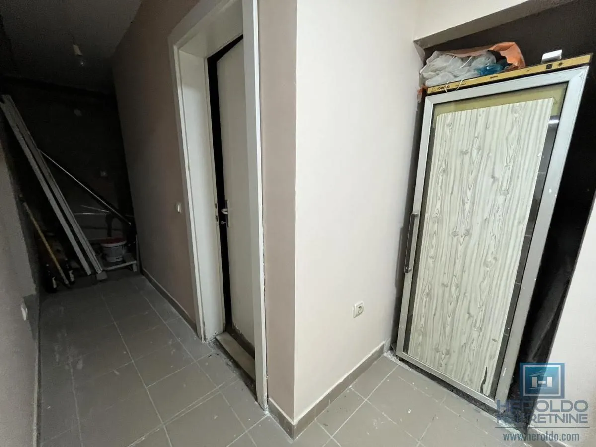 Prodaja, kuća, 400m², Centar, Jagodina
