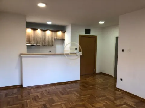 Izdavanje, poslovni prostor, 44m², Socijalno, Novi Sad Sve Podlokacije - image 3