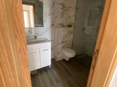 Prodaja, dvosoban stan, 73m², Krivi Most, Podgorica - image 4