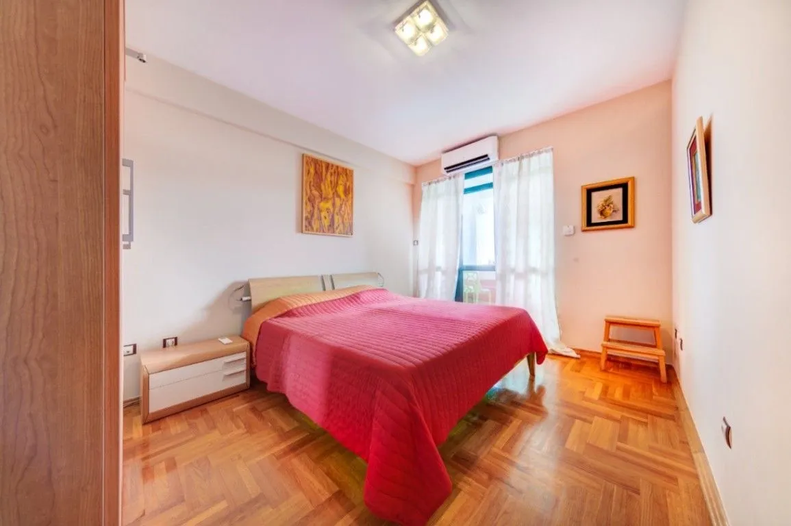 Prodaja, dvosoban stan, 85m², Centar, Podgorica