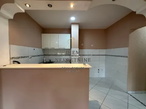 Izdavanje, dvosoban stan, 69m², Ljubović, Podgorica - image 2