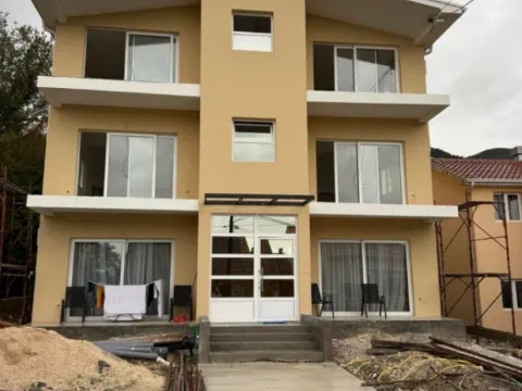 Izdavanje, stan, 55m², Gradiošnica, Tivat - image 12