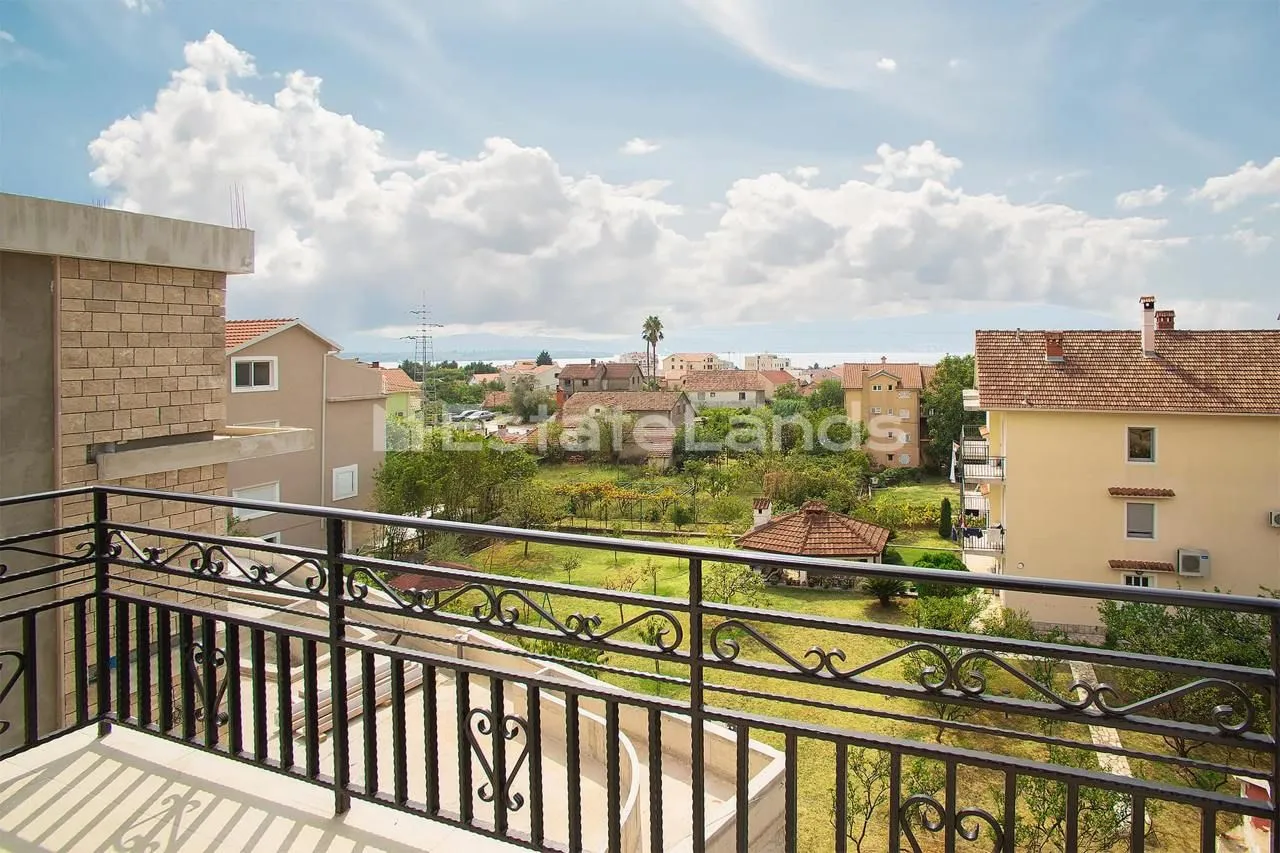 Rent, one bedroom apartment, 43m², Mažina, Tivat