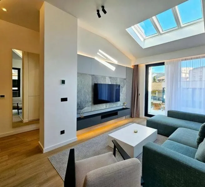 Prodaja, jednosoban stan, 70m², Centar, Budva