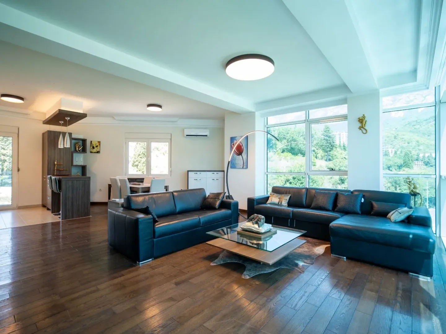 Sale, two bedroom apartment, 89m², Bečići, Budva