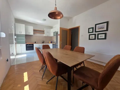 Izdavanje, trosoban stan, 130m², Preko Morače, Podgorica - image 6