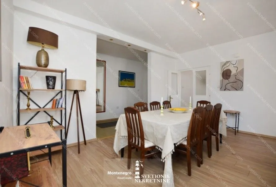Prodaja, trosoban stan, 131m², Igalo, Herceg Novi