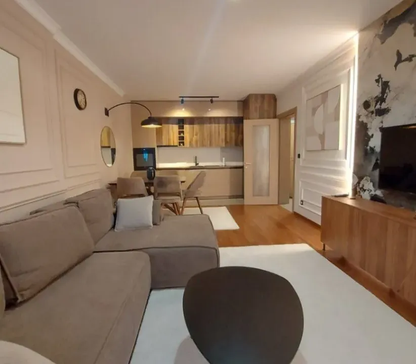 Izdavanje, jednosoban stan, 55m², Master Kvart, Podgorica