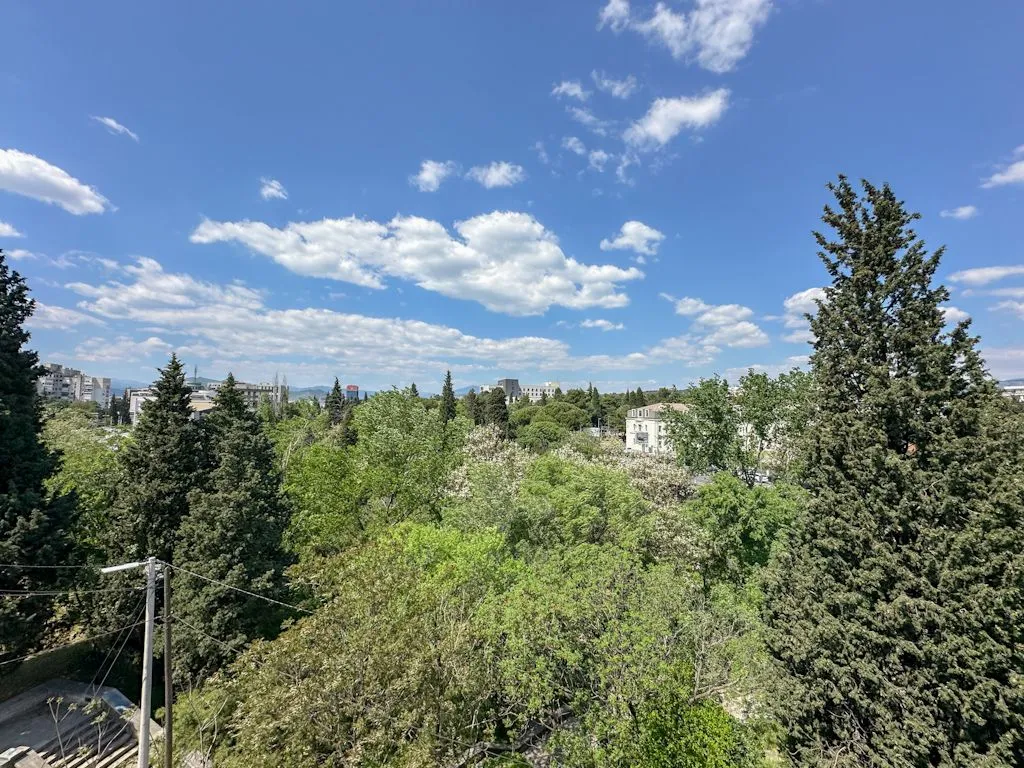 Prodaja, četvorosoban stan, 160m², Drač, Podgorica