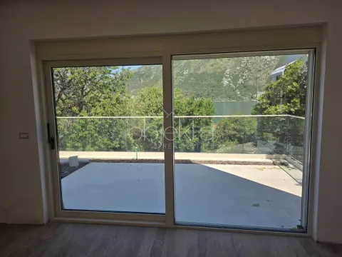 Prodaja, stan, 85m², Kotor, Crna Gora - image 2