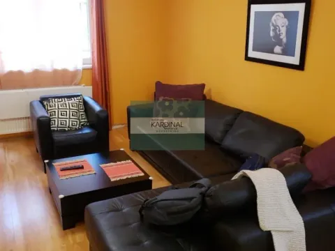 Izdavanje, trosoban stan, 73m², Centar, Jagodina - image 3