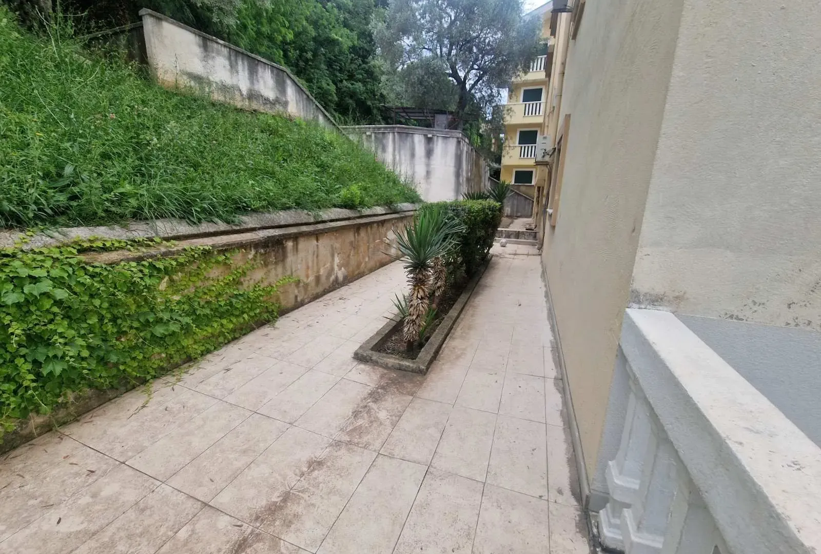 Sale, two bedroom apartment, 56m², Petrovac, Budva