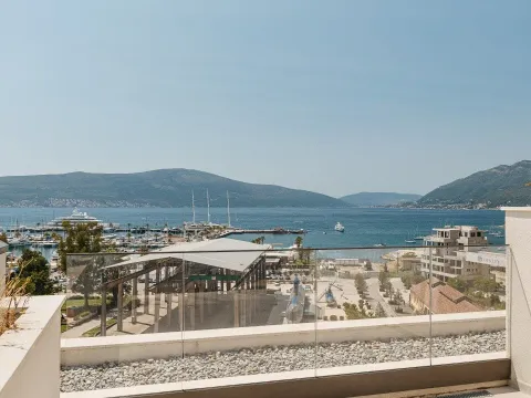 Sale, two bedroom apartment, 81m², Porto Montenegro, Tivat - image 13