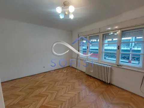 Izdavanje, dvosoban stan, 48m², Centar, Novi Sad - image 2