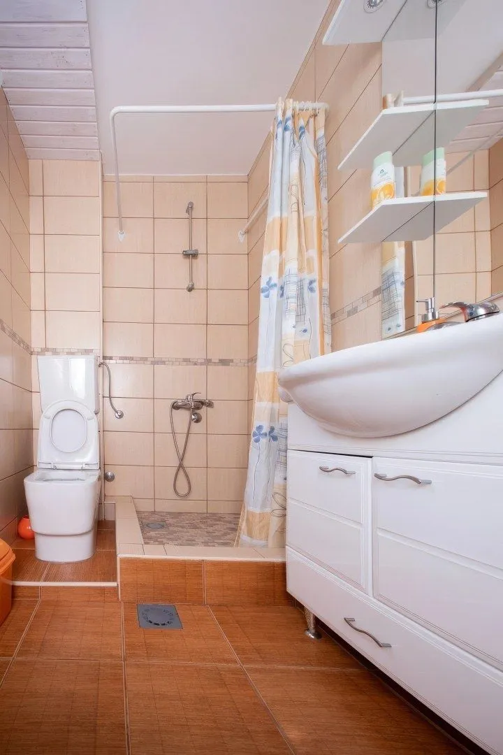 Sale, house, 300m², Krimovica, Kotor