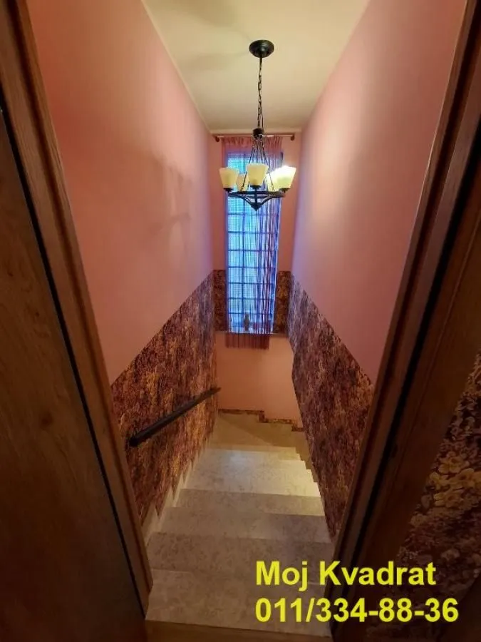 Sale, house, 300m², Sremčica, Beograd
