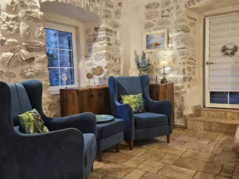 Prodaja, kuća, 240m², Risan, Kotor - image 11