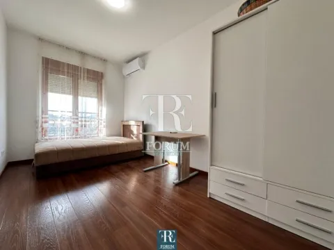 Izdavanje, dvosoban stan, 70m², Master Kvart, Podgorica - image 10