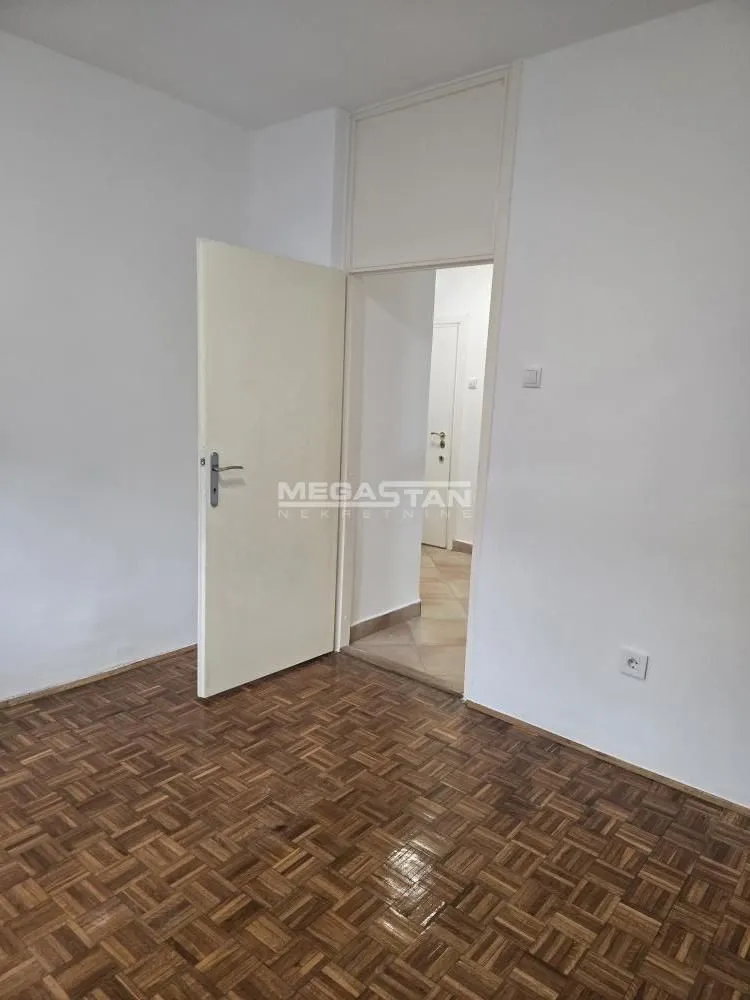 Rent, two bedroom apartment, 60m², Retenzija, Beograd