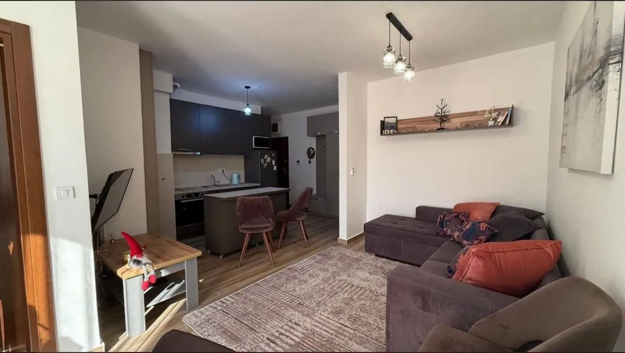 Rent, one bedroom apartment, 40m², Centar, Budva