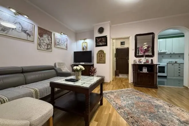 Prodaja, trosoban stan, 65m², Šumice, Beograd