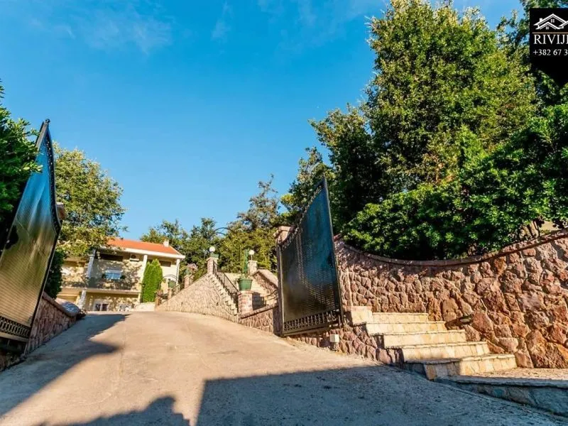 Prodaja, kuća, 380m², Podi, Herceg Novi