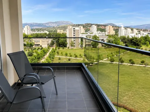 Izdavanje, dvosoban stan, 85m², Master Kvart, Podgorica - image 8