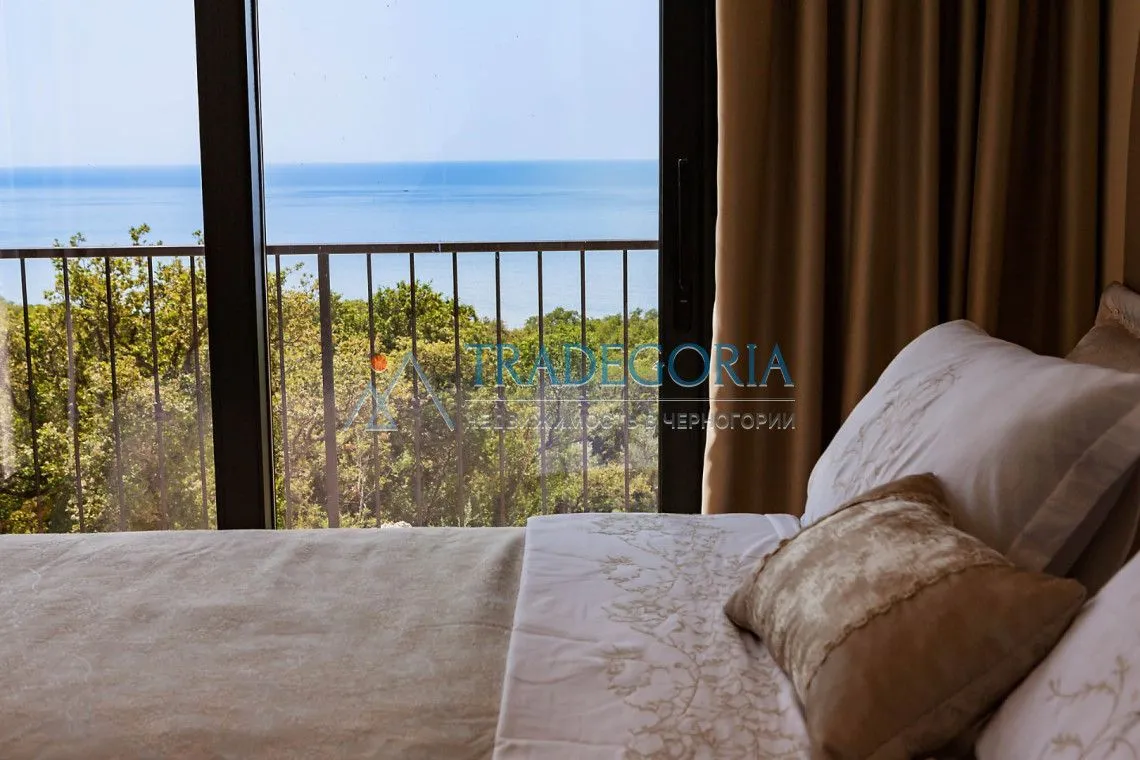 Prodaja, kuća, 223m², Reževići, Budva
