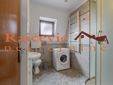 Izdavanje, kuća, 500m², Zvezdara Sve Podlokacije, Beograd - image 14