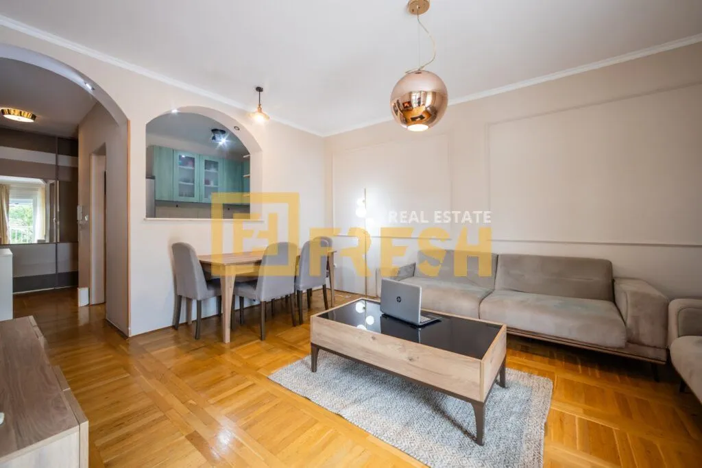 Prodaja, dvosoban stan, 70m², Cetinje, Crna Gora