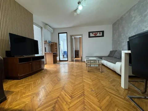 Rent, one bedroom apartment, 50m², Golubovina, Budva - image 3