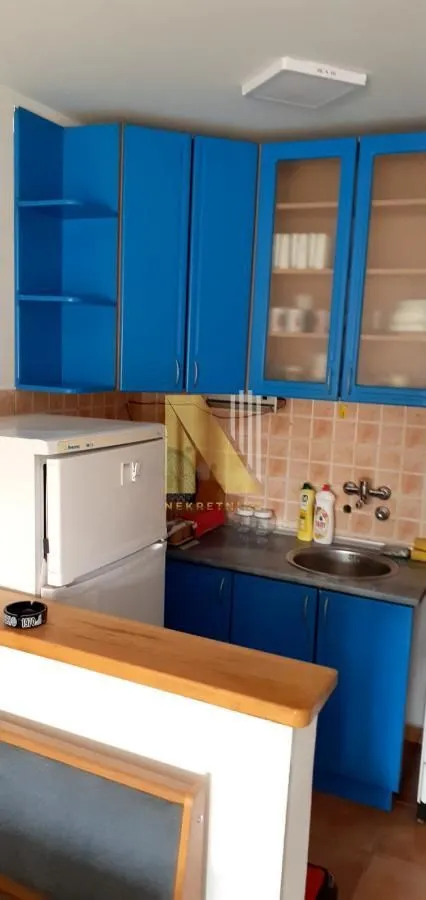 Izdavanje, dvosoban stan, 41m², Nova Detelinara, Novi Sad Sve Podlokacije