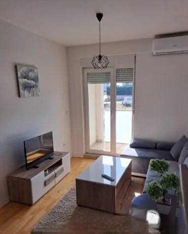 Izdavanje, jednosoban stan, 34m², Zabjelo, Podgorica
