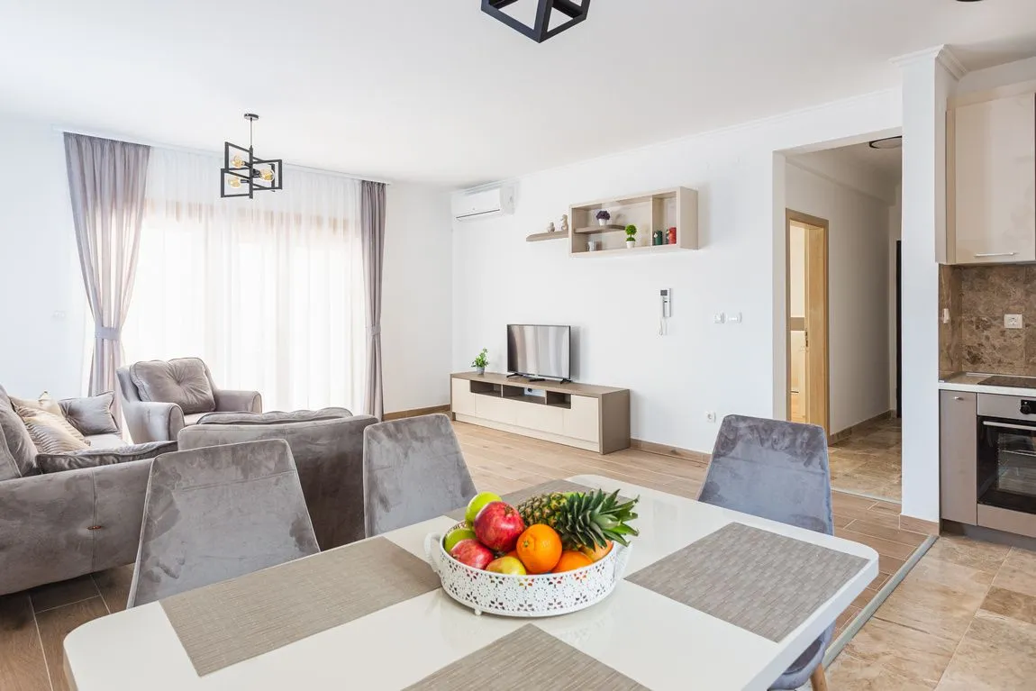 Prodaja, jednosoban stan, 87m², Pržno, Budva
