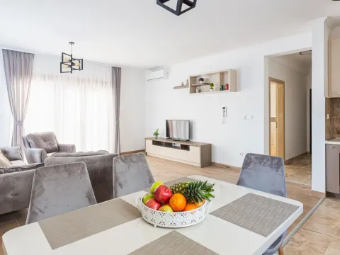 Sale, one bedroom apartment, 87m², Pržno, Budva - image 10