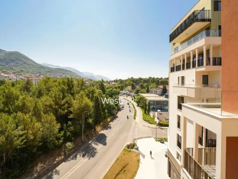 Sale, two bedroom apartment, 91m², Porto Montenegro, Tivat - image 18