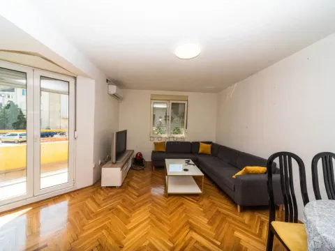 Izdavanje, jednosoban stan, 45m², Stara Varoš, Podgorica - image 2