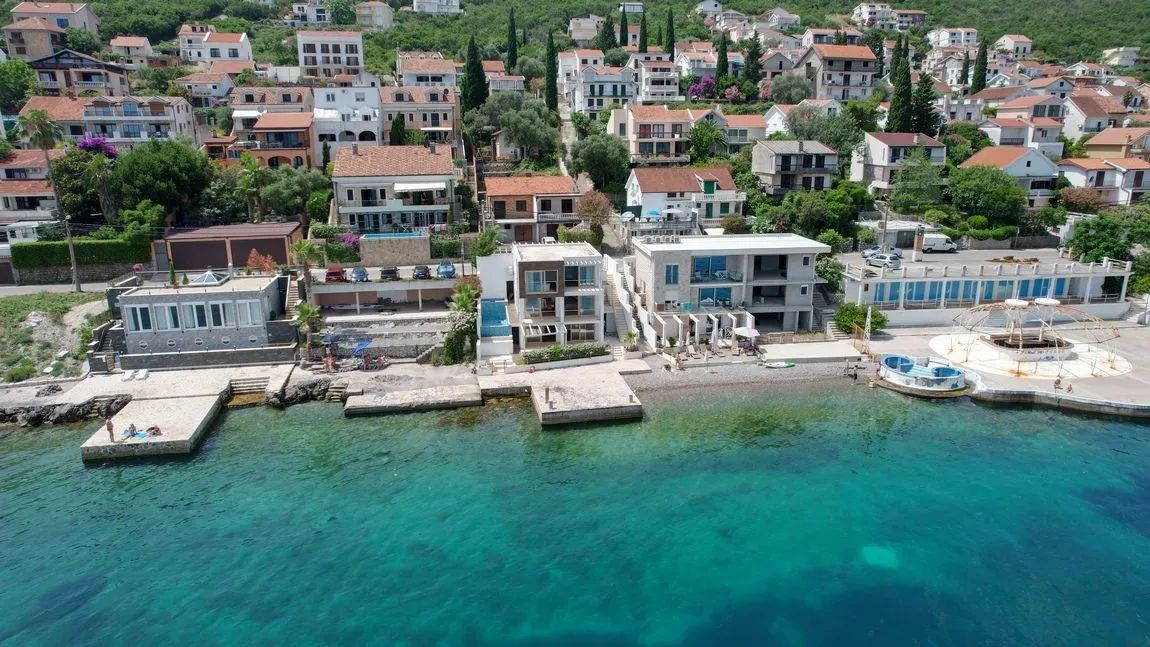 Prodaja, kuća, 300m², Krašići, Tivat