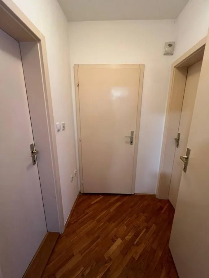 Prodaja, trosoban stan, 71m², Salajka, Novi Sad Sve Podlokacije