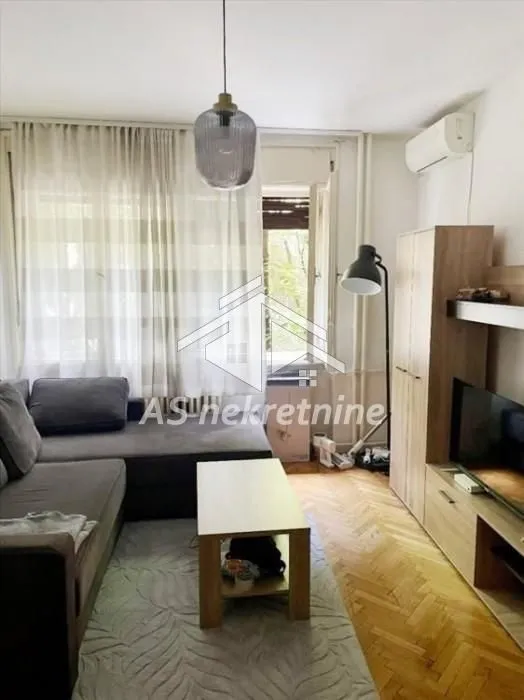 Rent, two bedroom apartment, 55m², Stari Grad, Beograd