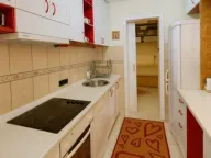 Izdavanje, dvosoban stan, 76m², Centar, Podgorica - image 13