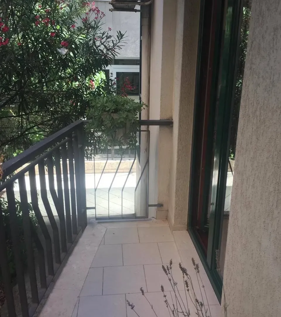Rent, three bedroom apartment, 100m², Gorica C, Podgorica